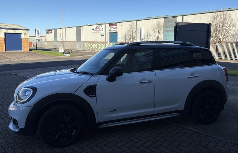MINI COUNTRYMAN 
