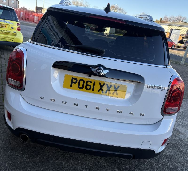 MINI COUNTRYMAN 