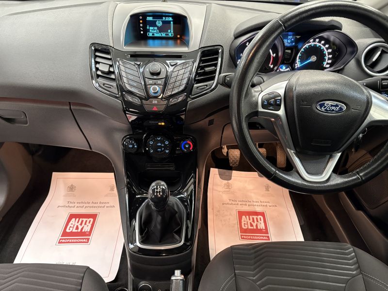 FORD FIESTA