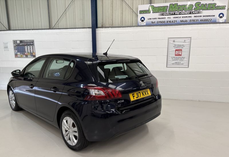 PEUGEOT 308