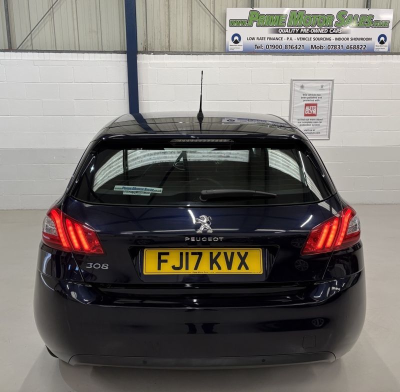 PEUGEOT 308