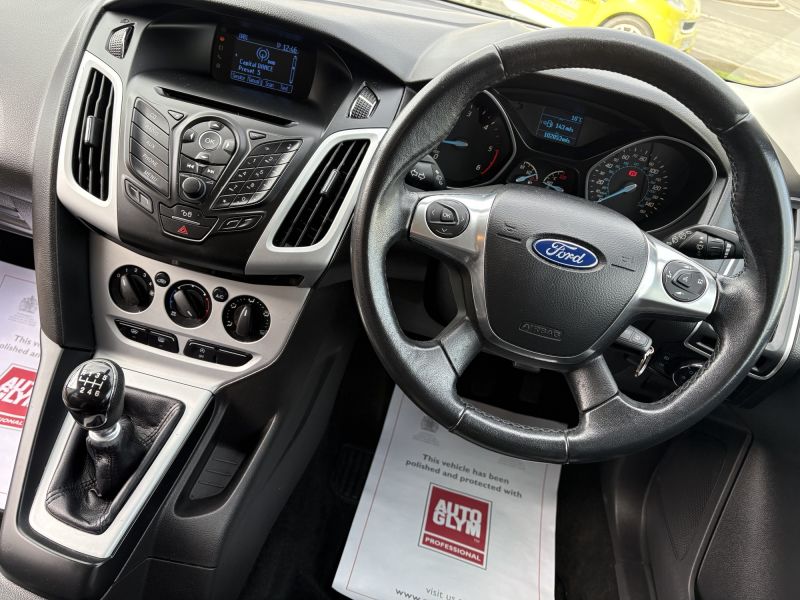 FORD FOCUS