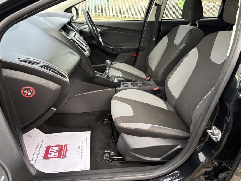 FORD FOCUS