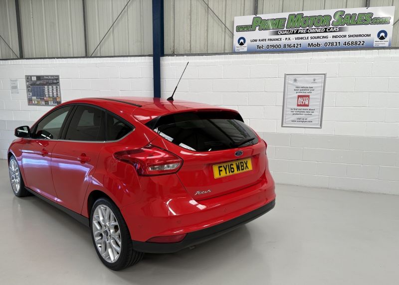 FORD FOCUS