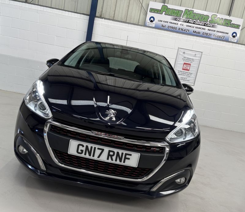 PEUGEOT 208