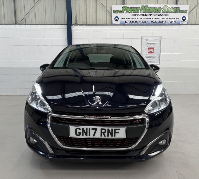 PEUGEOT 208