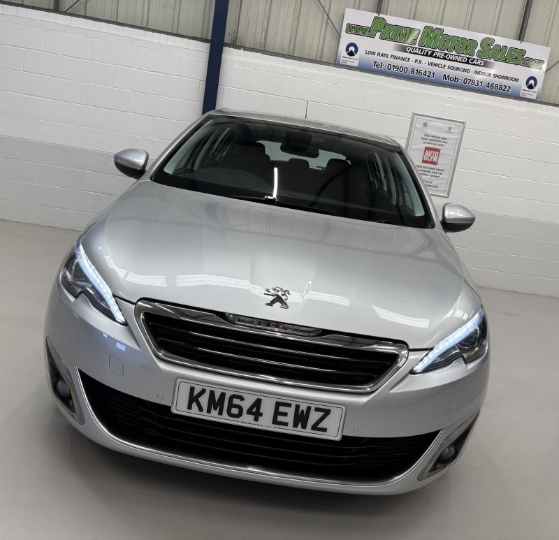PEUGEOT 308