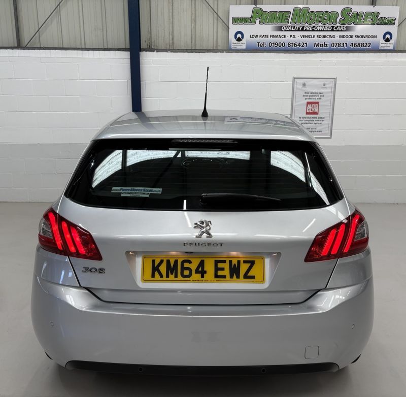 PEUGEOT 308