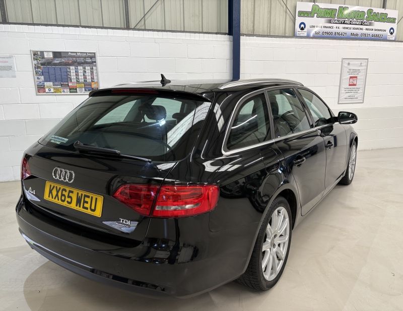 AUDI A4 AVANT