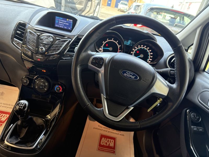 FORD FIESTA