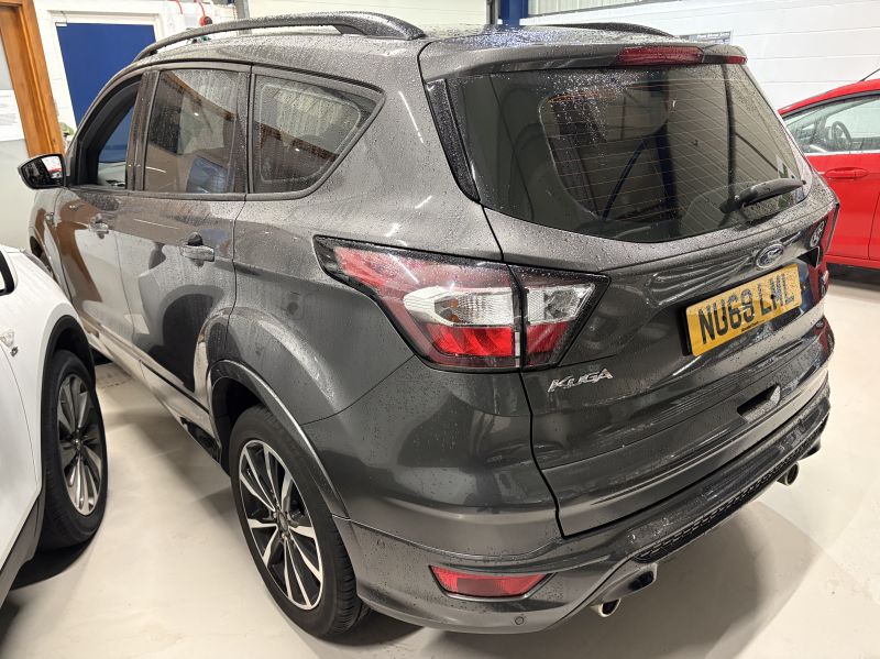 FORD KUGA