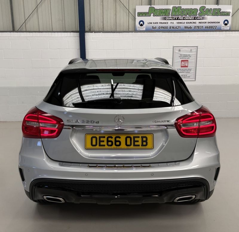 MERCEDES BENZ GLA 