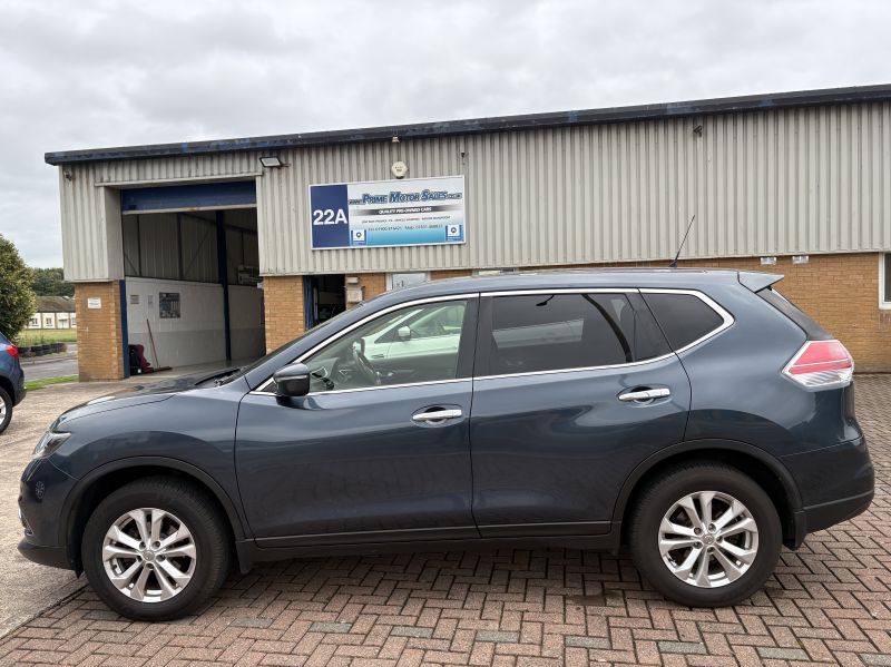 NISSAN X-TRAIL