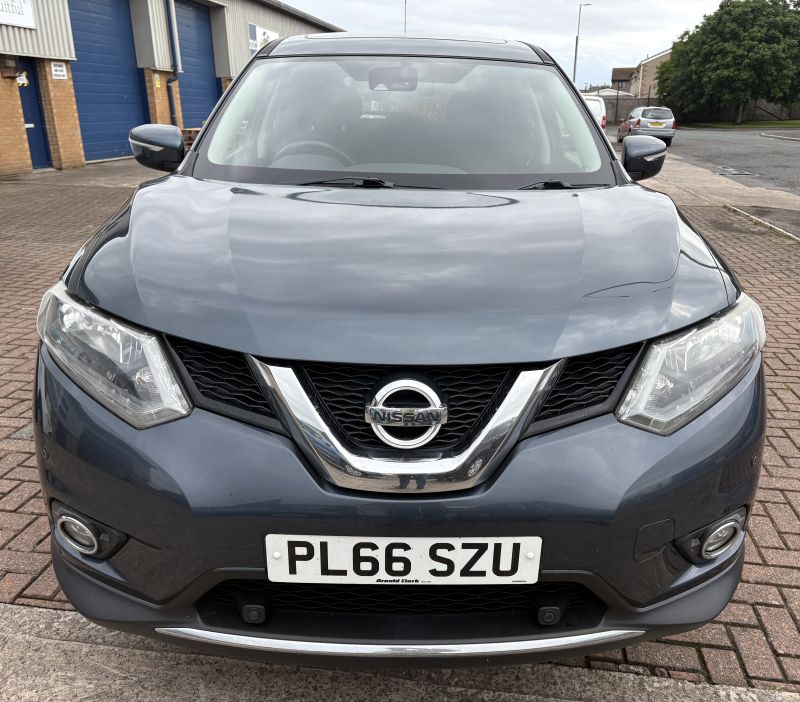 NISSAN X-TRAIL