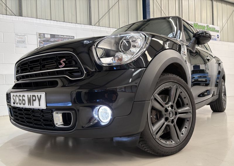 MINI COUNTRYMAN 