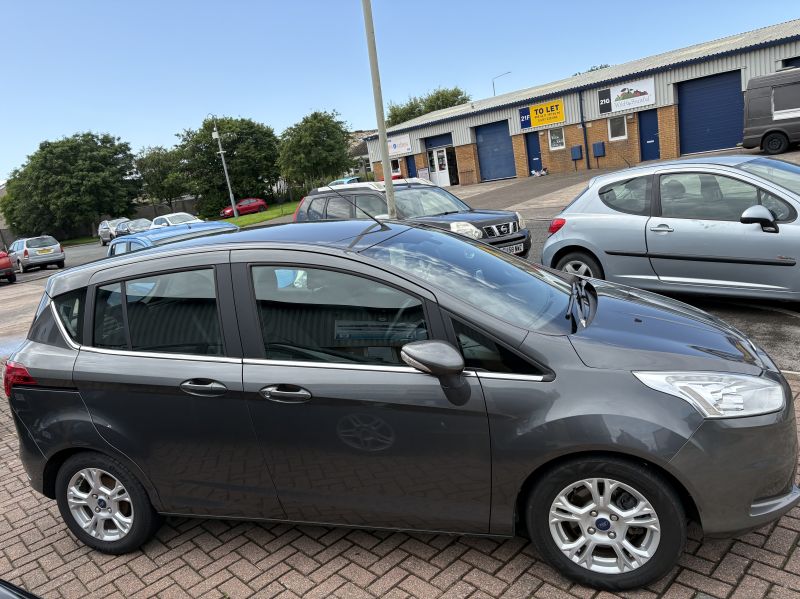 FORD B-MAX