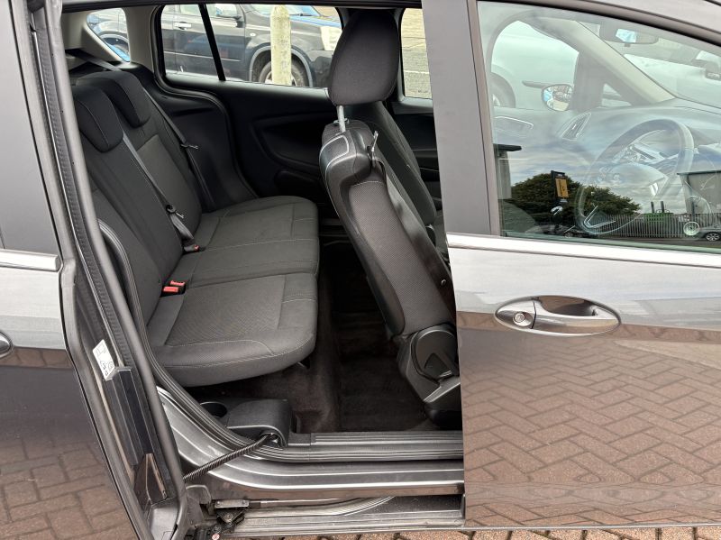 FORD B-MAX
