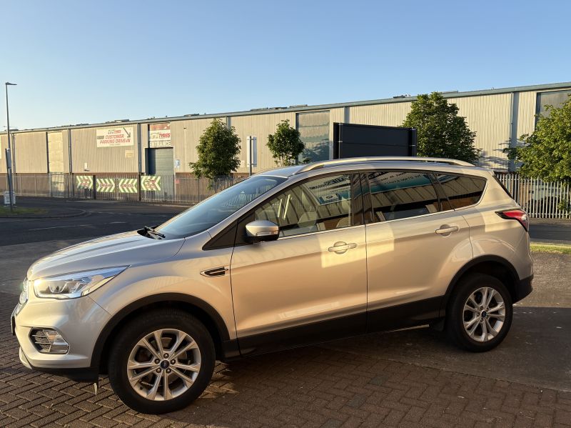 FORD KUGA