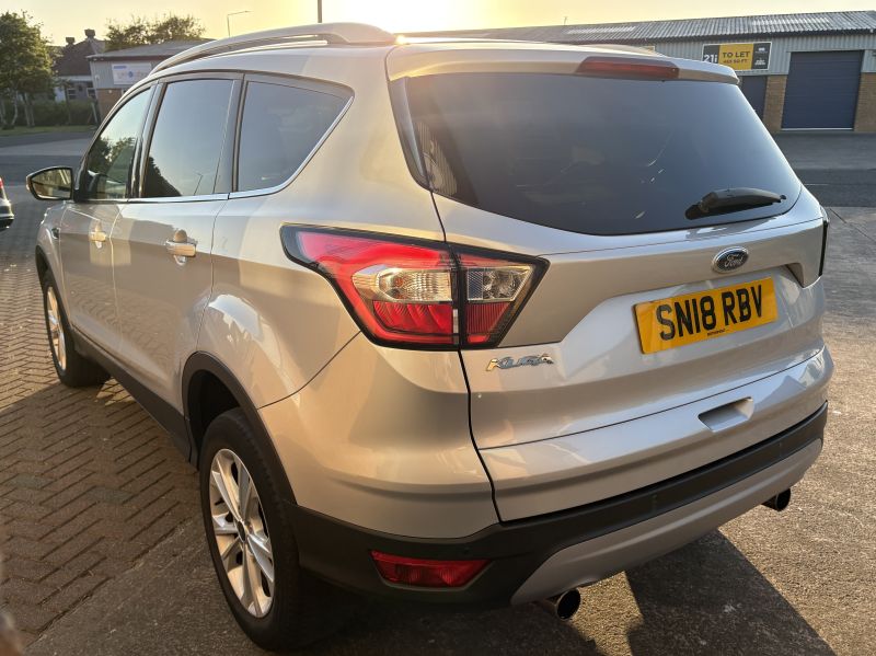 FORD KUGA