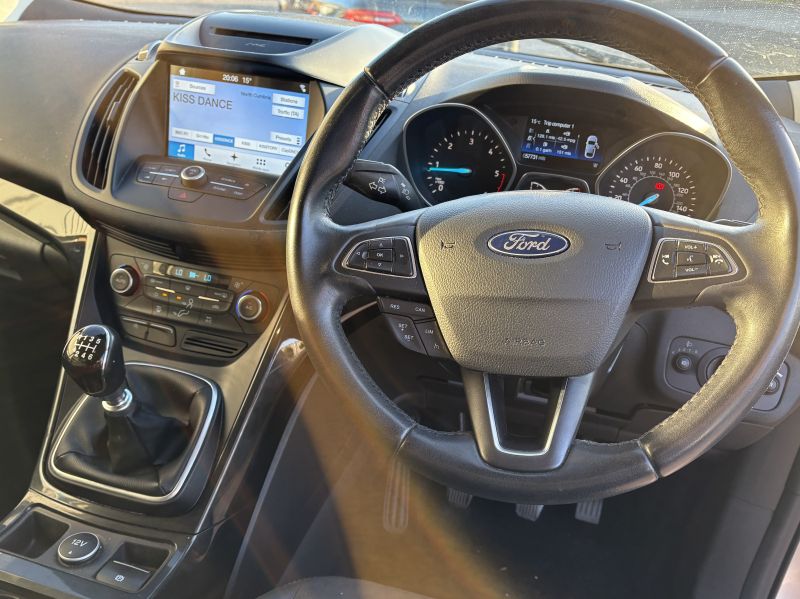 FORD KUGA