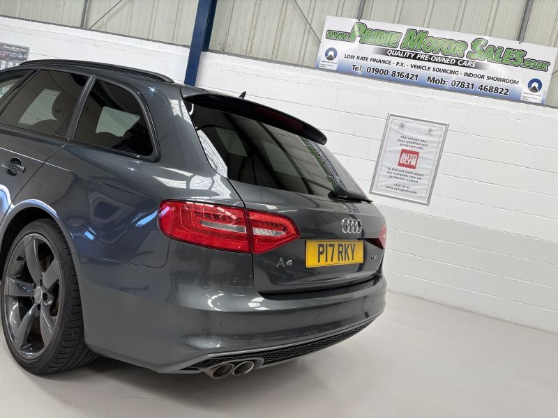 AUDI A4 AVANT