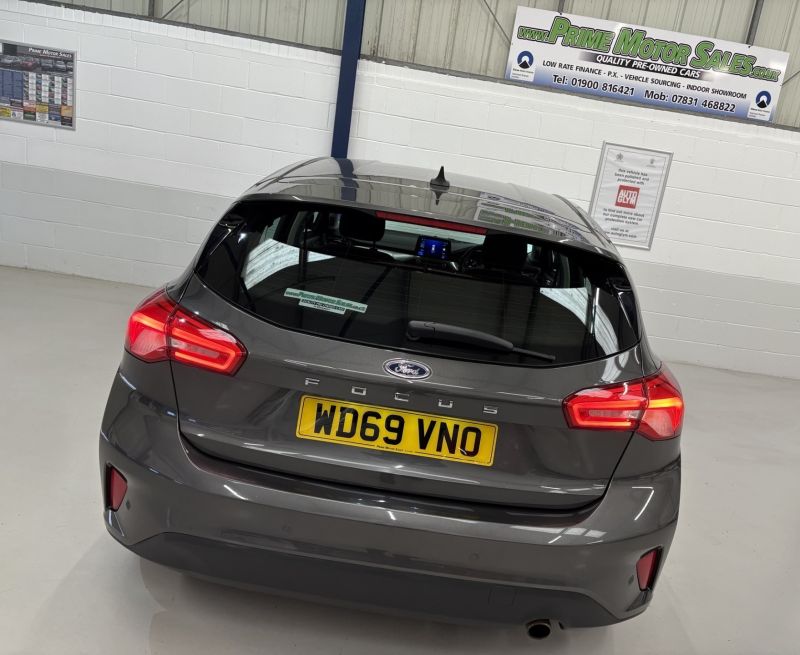 FORD FOCUS