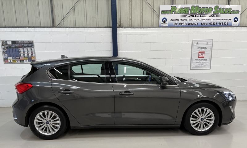 FORD FOCUS