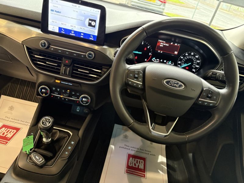 FORD FOCUS