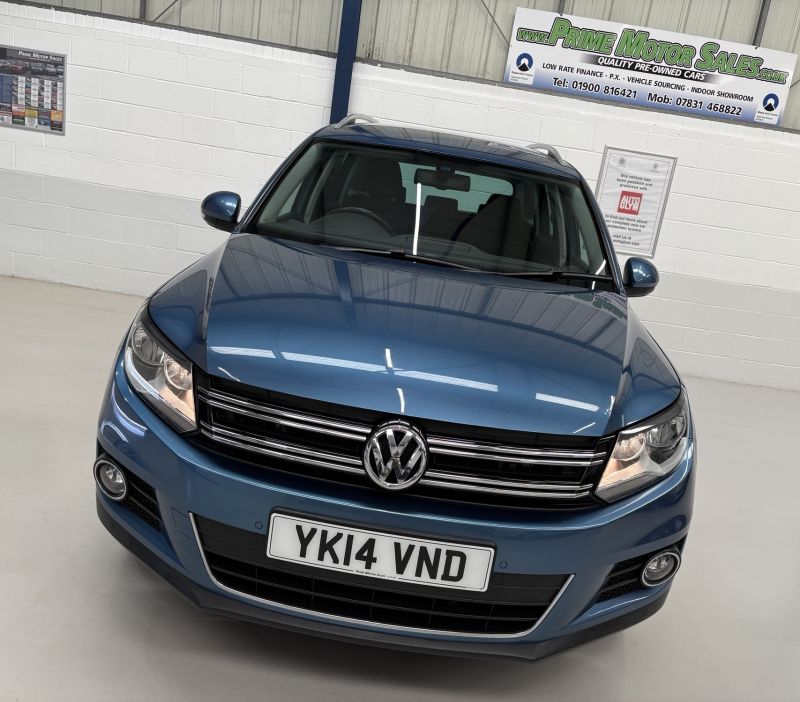 VOLKSWAGEN TIGUAN