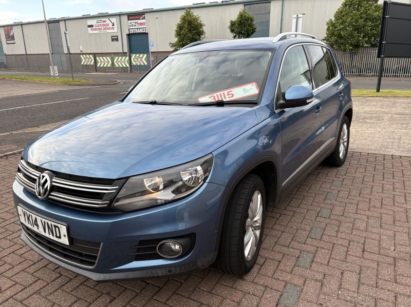 VOLKSWAGEN TIGUAN